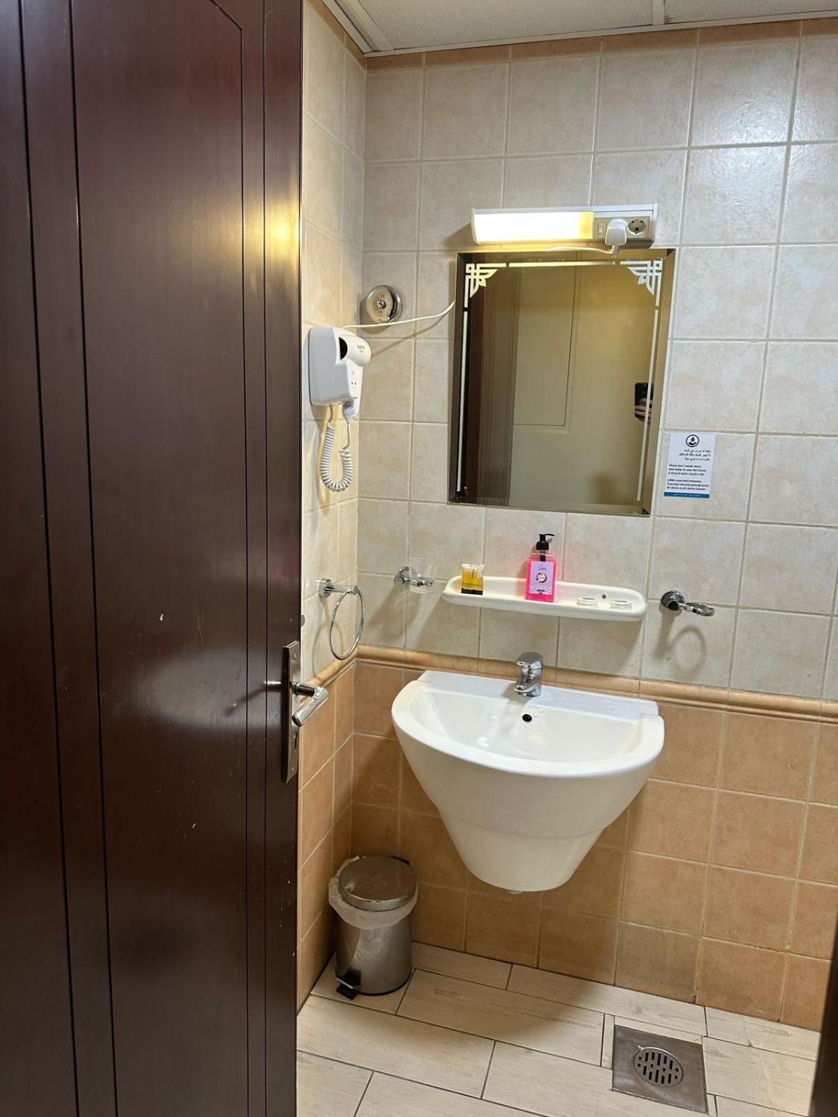 Hotel Morjan Almedina Aldhabi For Hospitality Tourism Ngoại thất bức ảnh